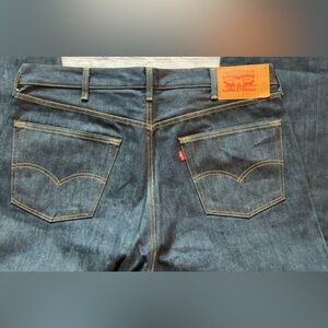 LEVIS 501 men’s size 40x32 classic button fly jeans